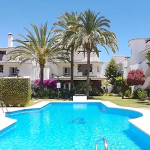 Los Naranjos Close To Puerto Banus Marbella